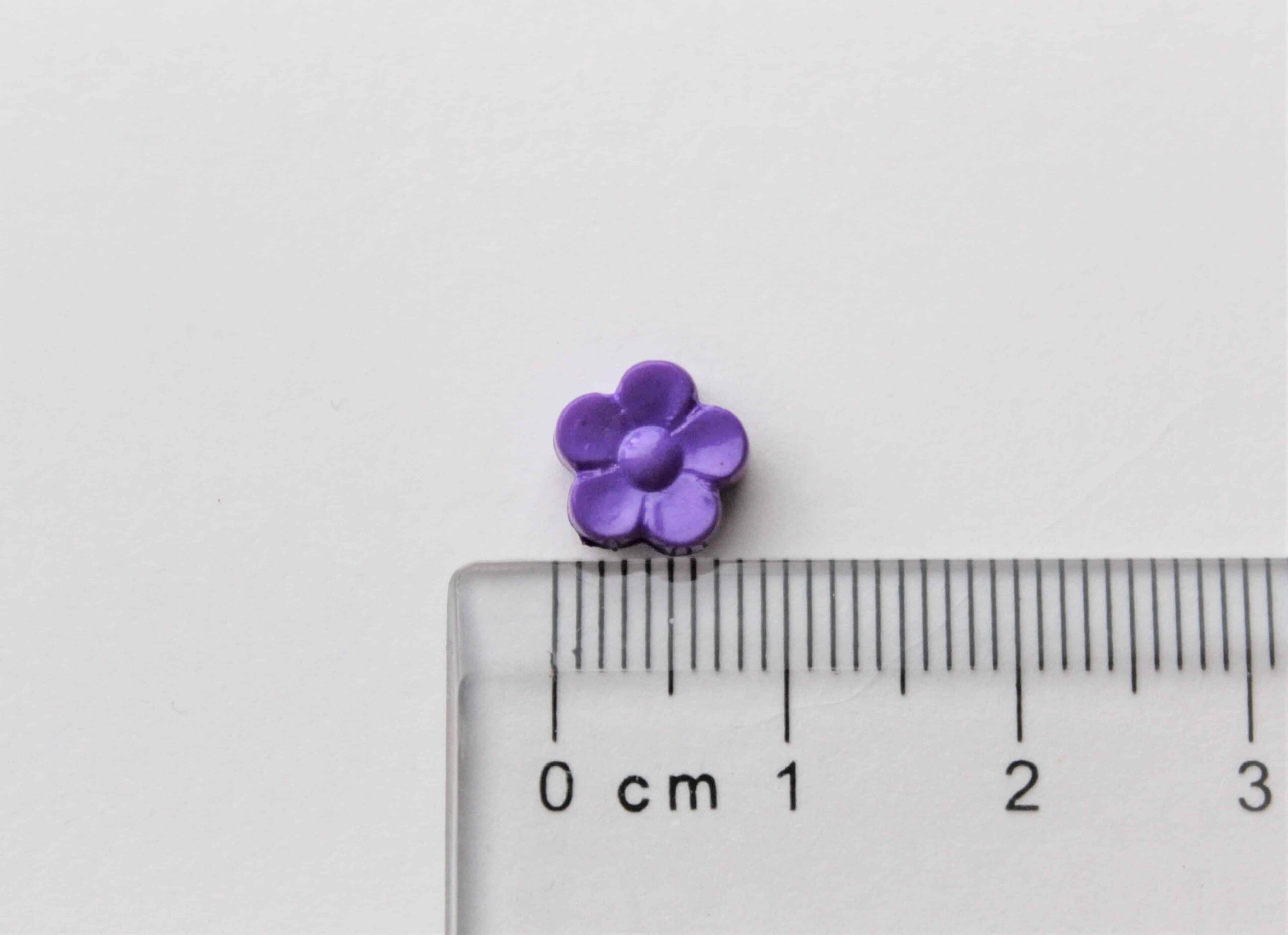 Akrylperler, blomster i regnbuens farger - Bilde 2