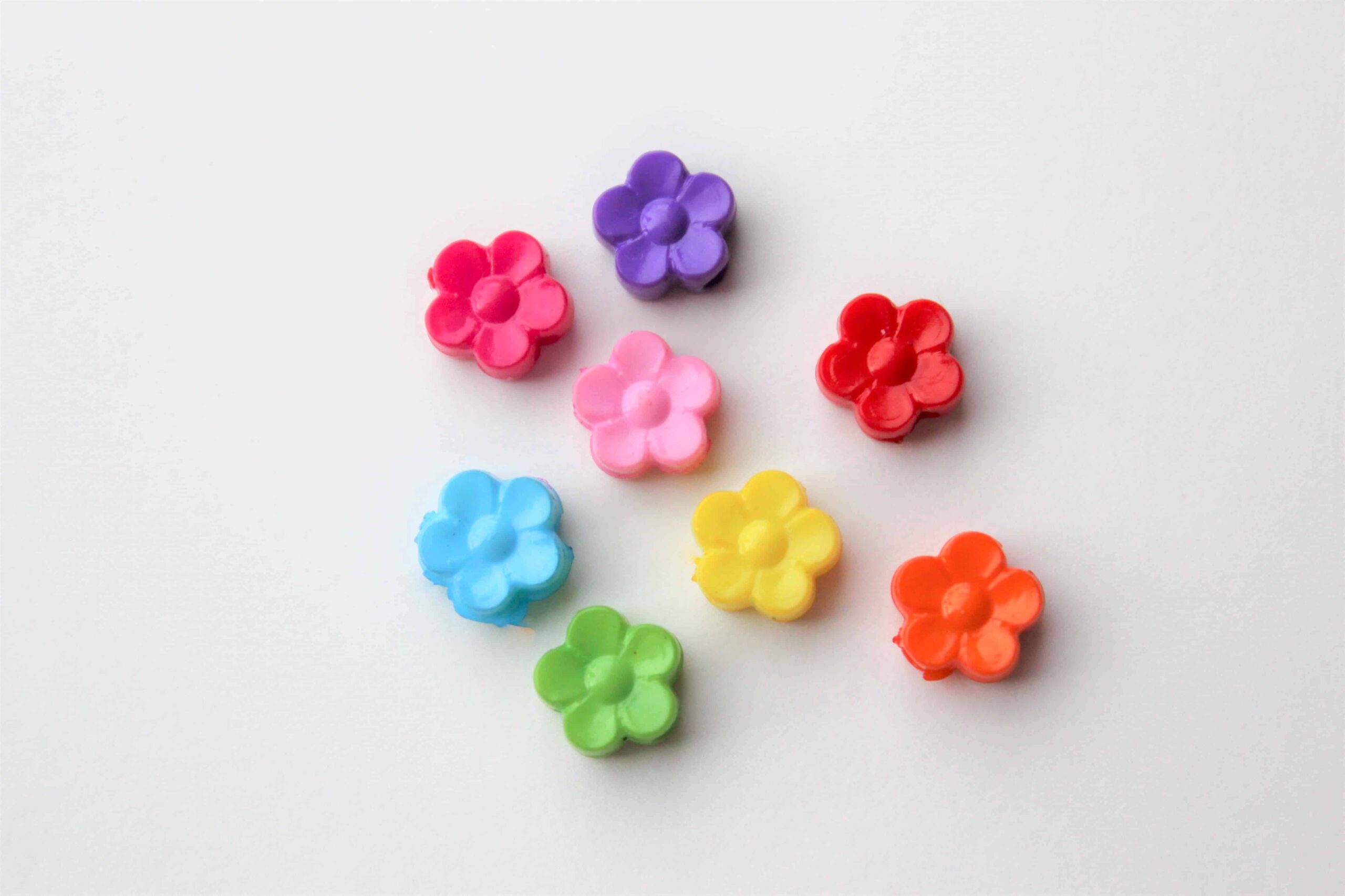 Akrylperler, blomster i regnbuens farger - Bilde 3