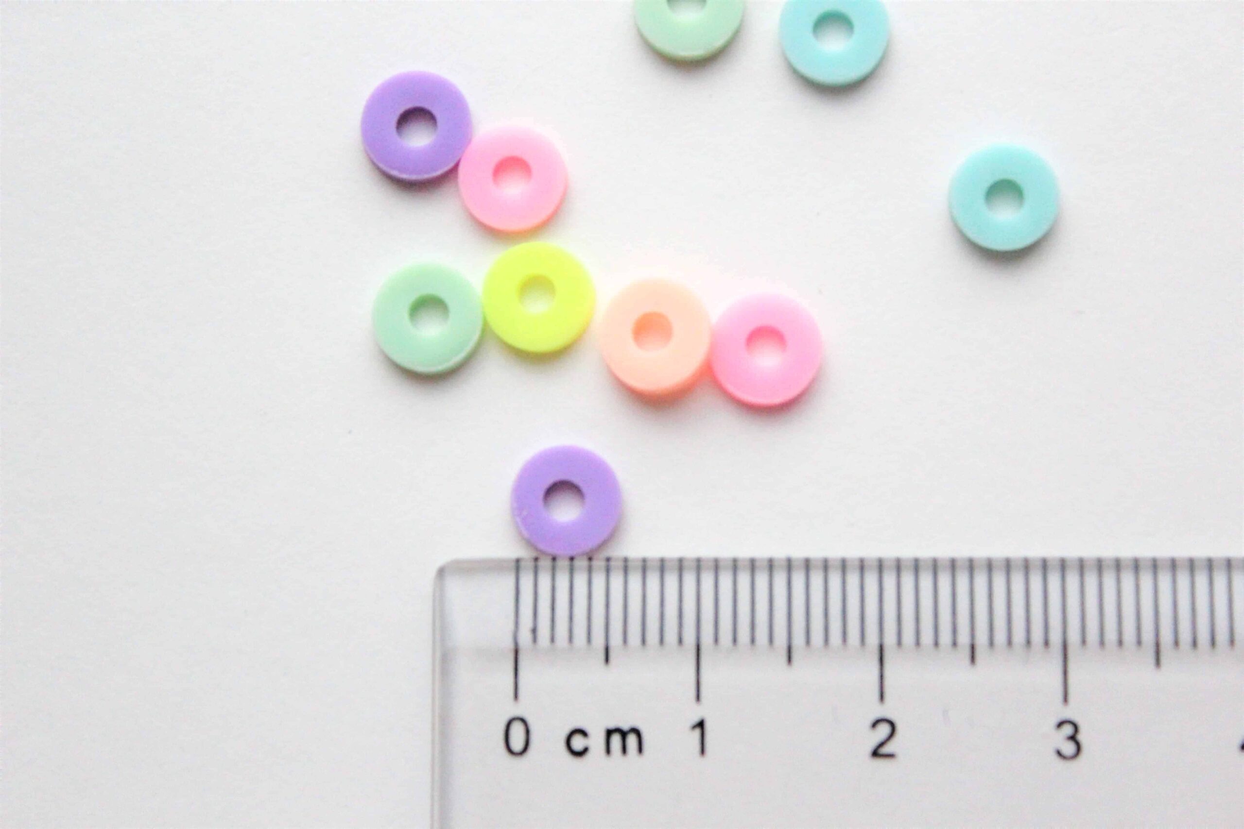 Pastell fargede Polymer Clay Heishi perler. - Bilde 2