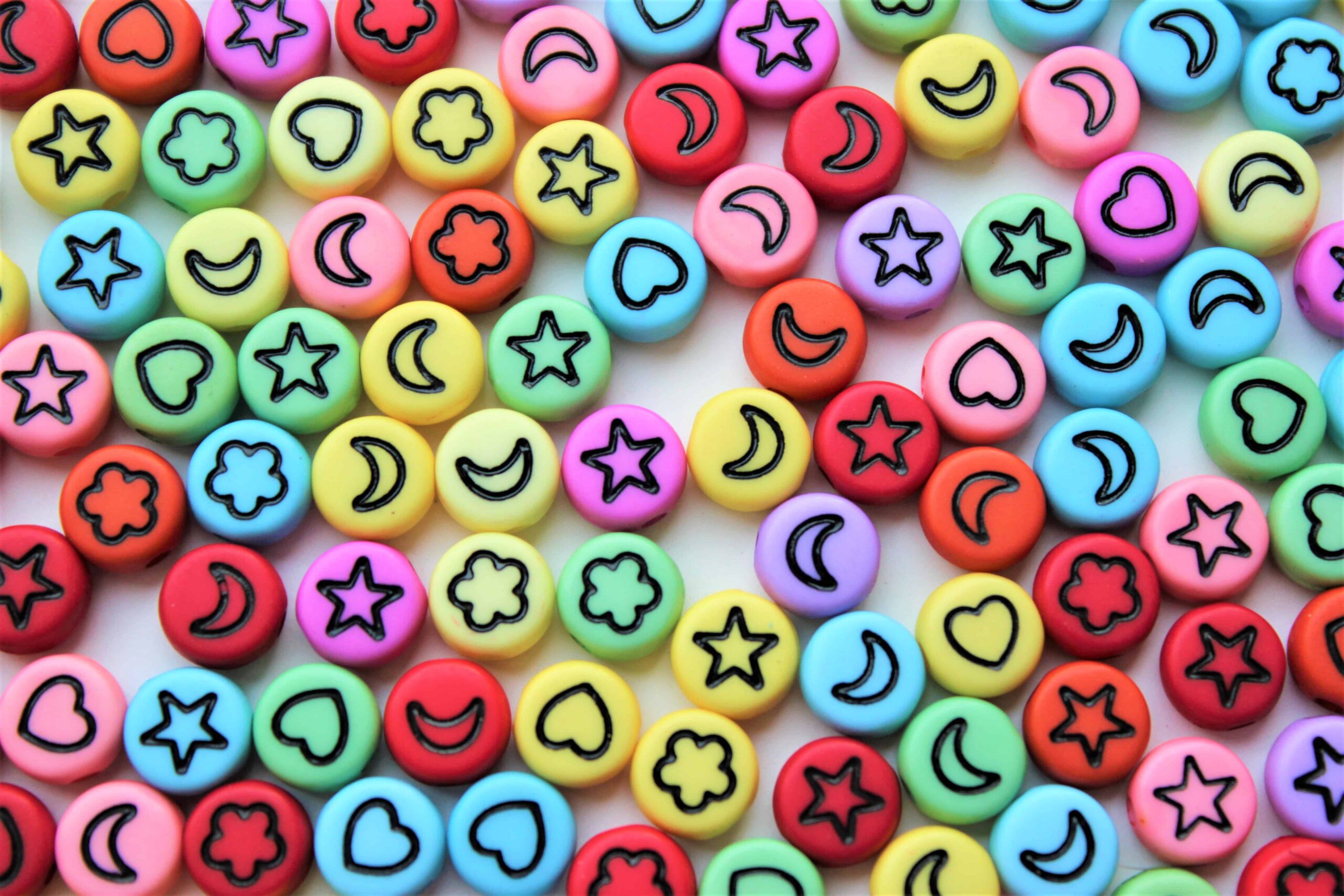 Akrylperler, runde, pastellfarget, med ulike motiver - Bilde 5