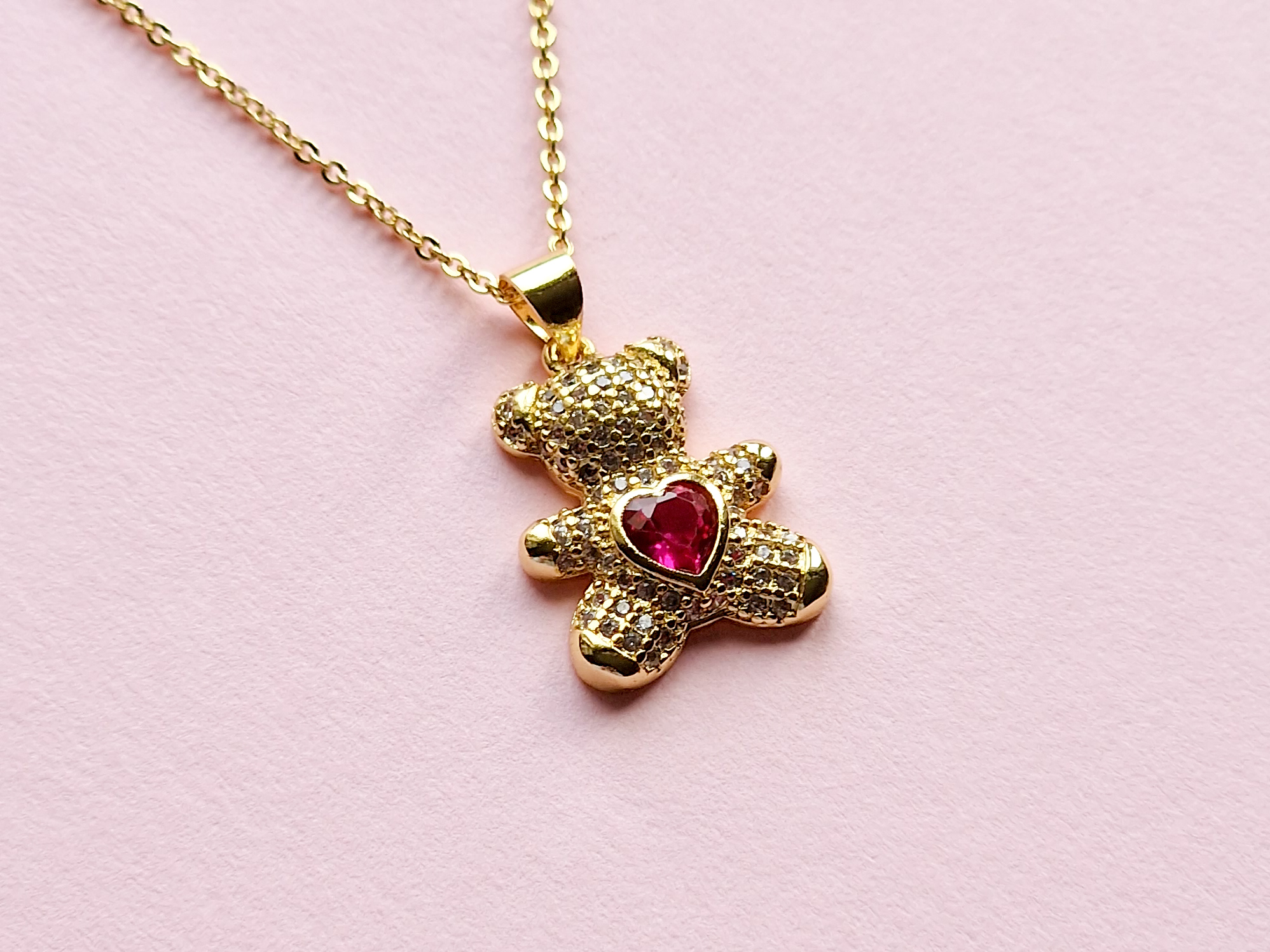 18k Gullforgylt smykke med bamse