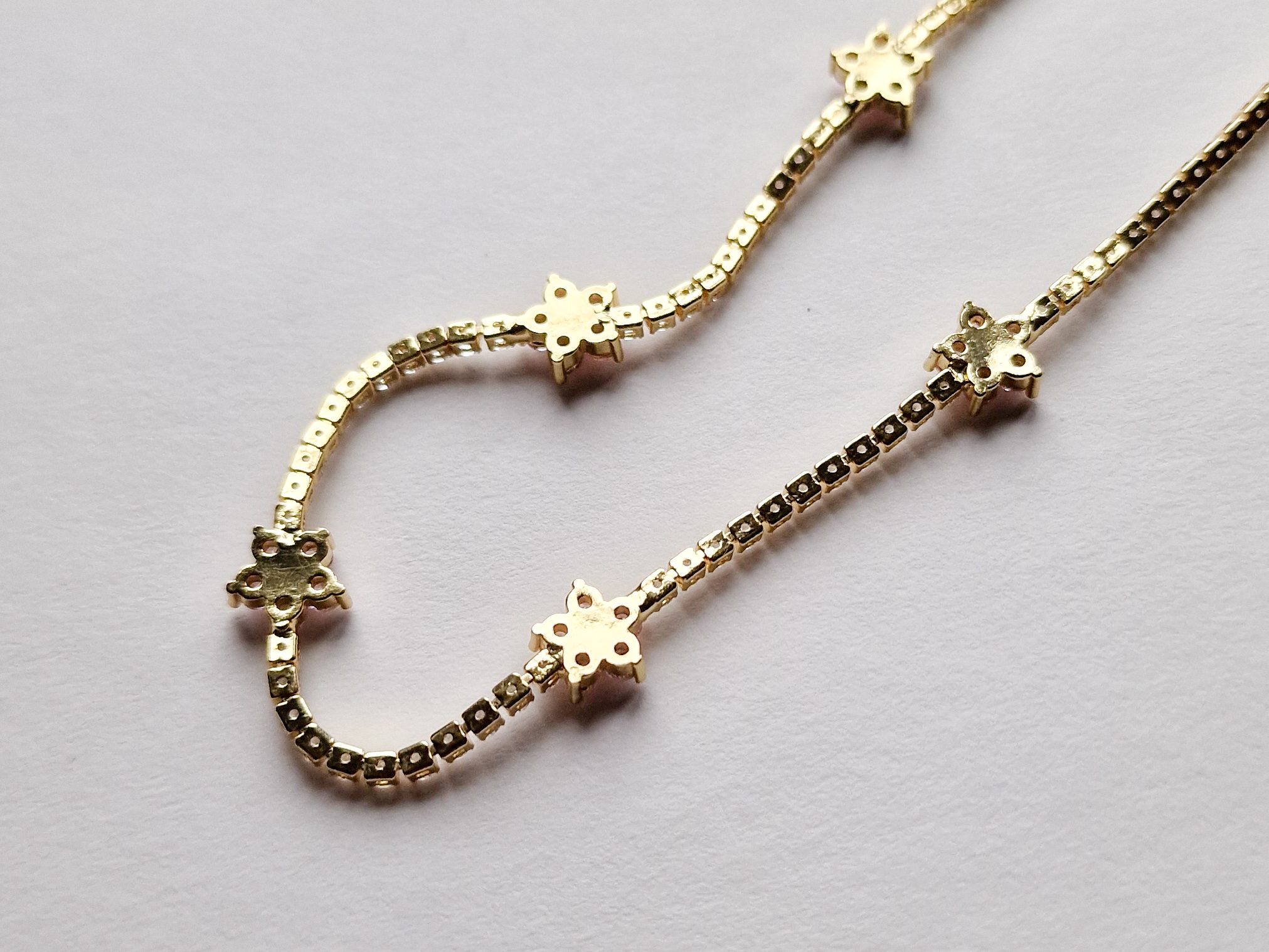 18k gullforgylt smykke med blomster i Cubic Zirconia - Bilde 4