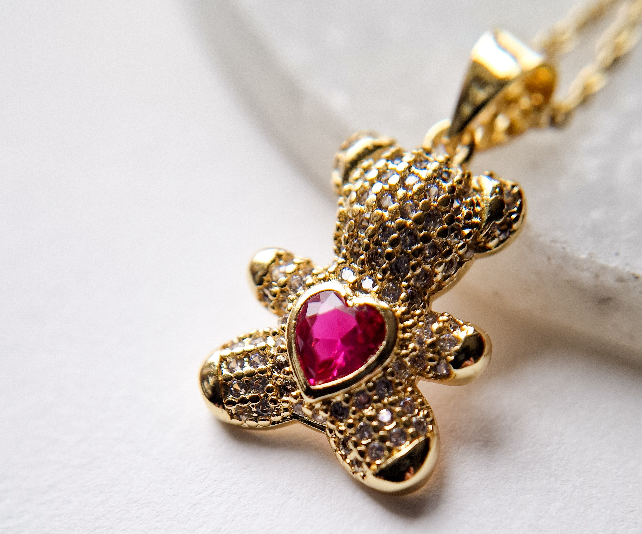 18k Gullforgylt smykke med bamse - Bilde 3