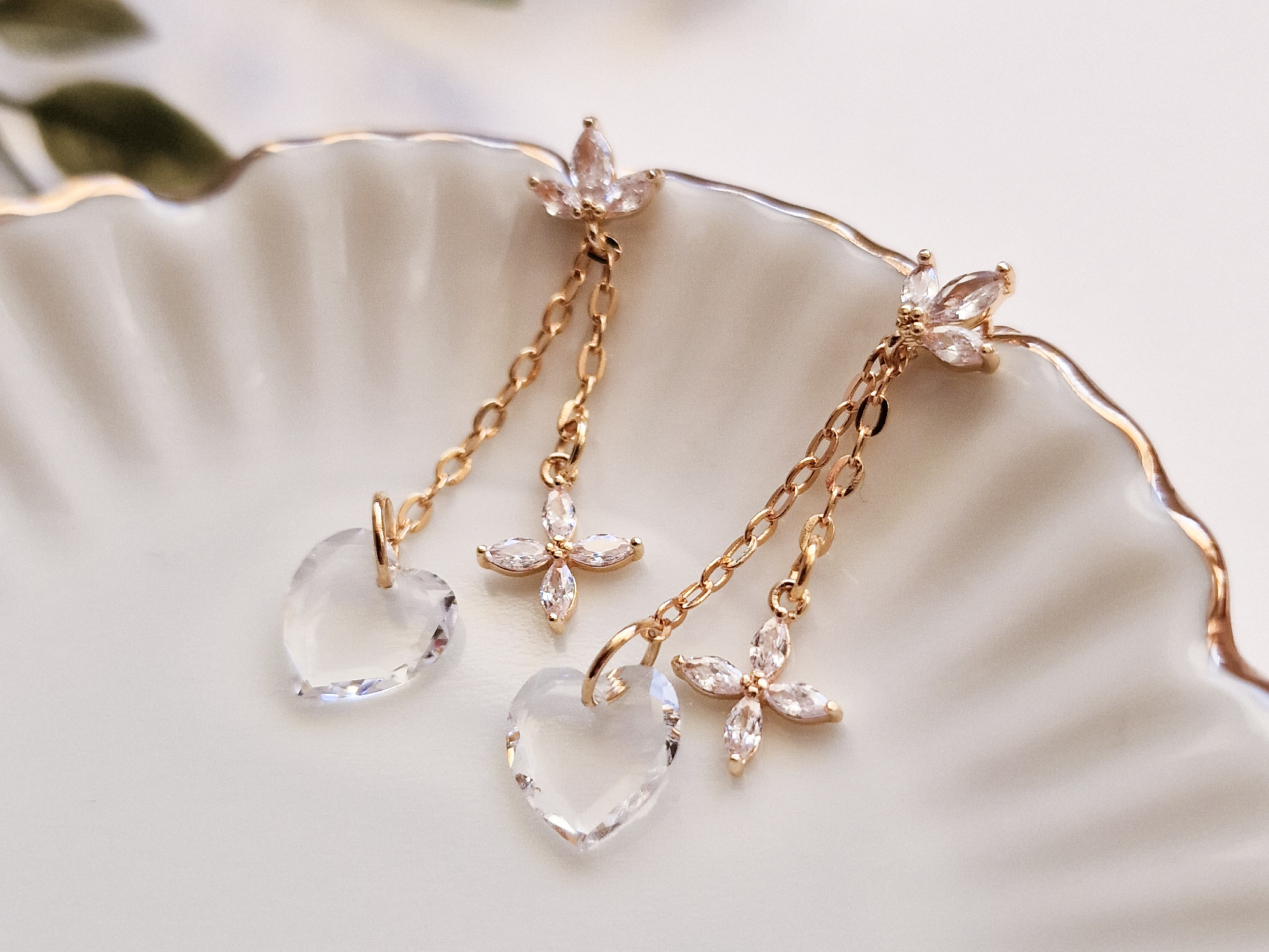 Øredobber med Swarovski glasshjerter - Bilde 3