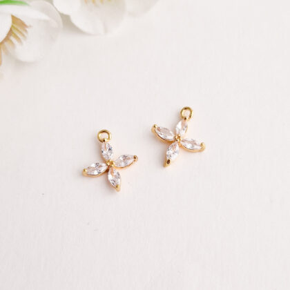 18k gullforgylt blomster anheng, med Cubic Zirconia
