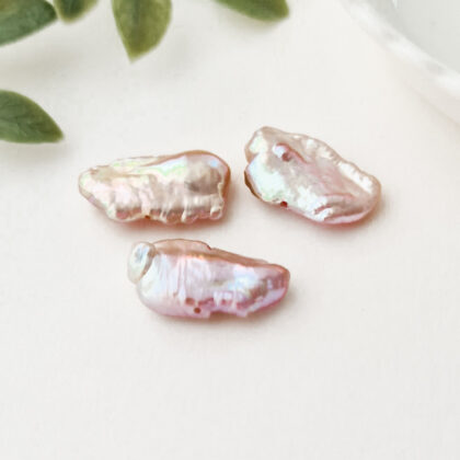 Ferskvannsperle, Keshi, rosa/lilla, 12-16mm, 2pk