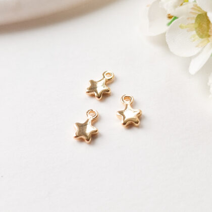 18k gullforgylte stjerne anheng 3pk