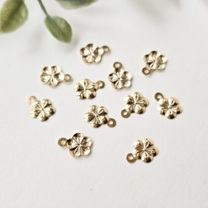 24k gullforgylt anheng, små blomster, 5pk