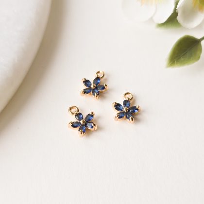 18k gullforgylt anheng, liten krystall-blomst