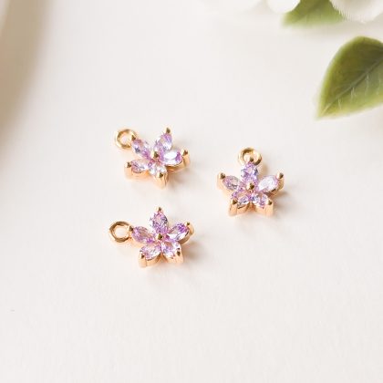 18k gullforgylt anheng, liten krystall-blomst
